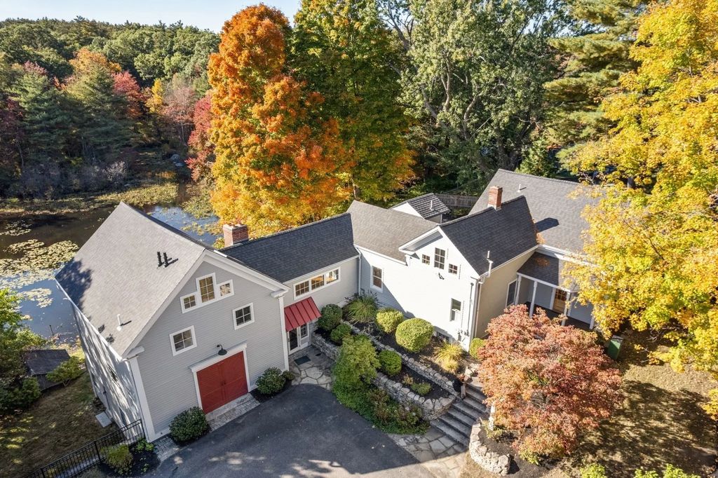 101 Ayer Road, Harvard