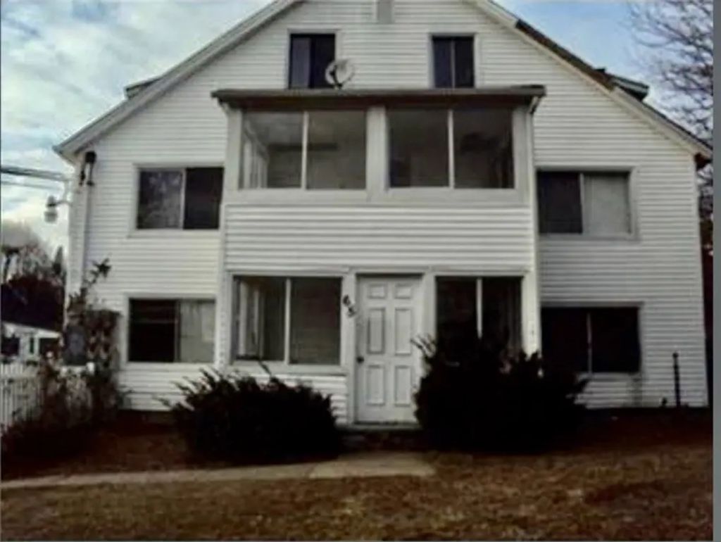 65 Curve St #4, Millis
