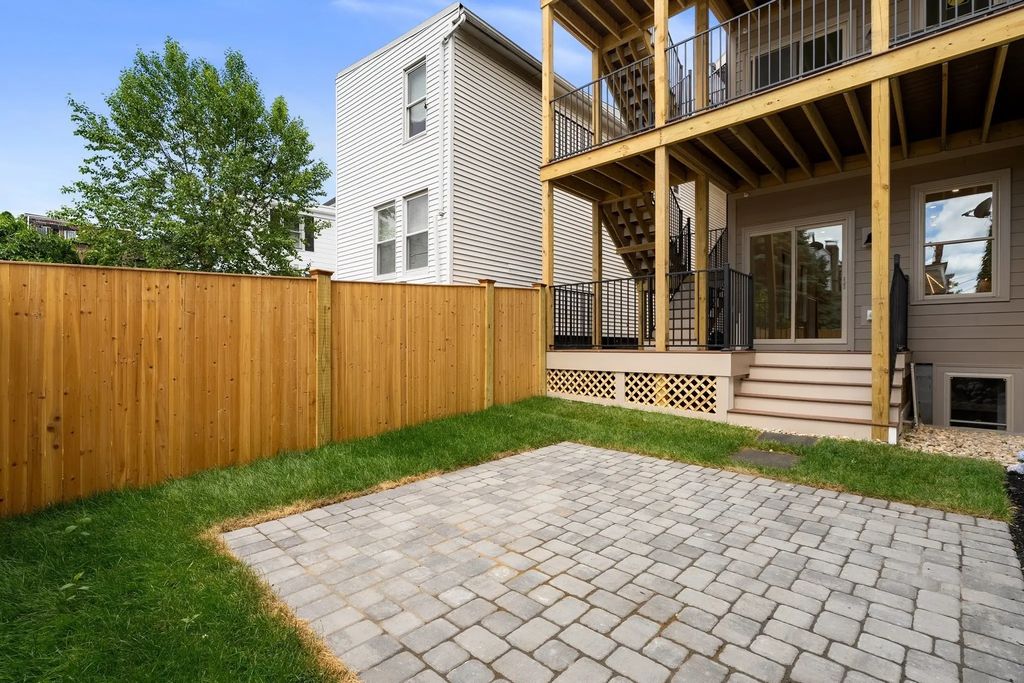 17 Princeton St #1a, Boston