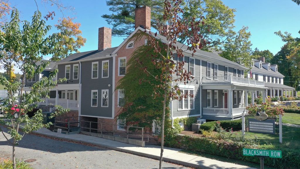 134 Main St #ll, Groton