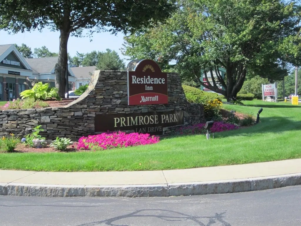 3 Lan Drive #400, Westford