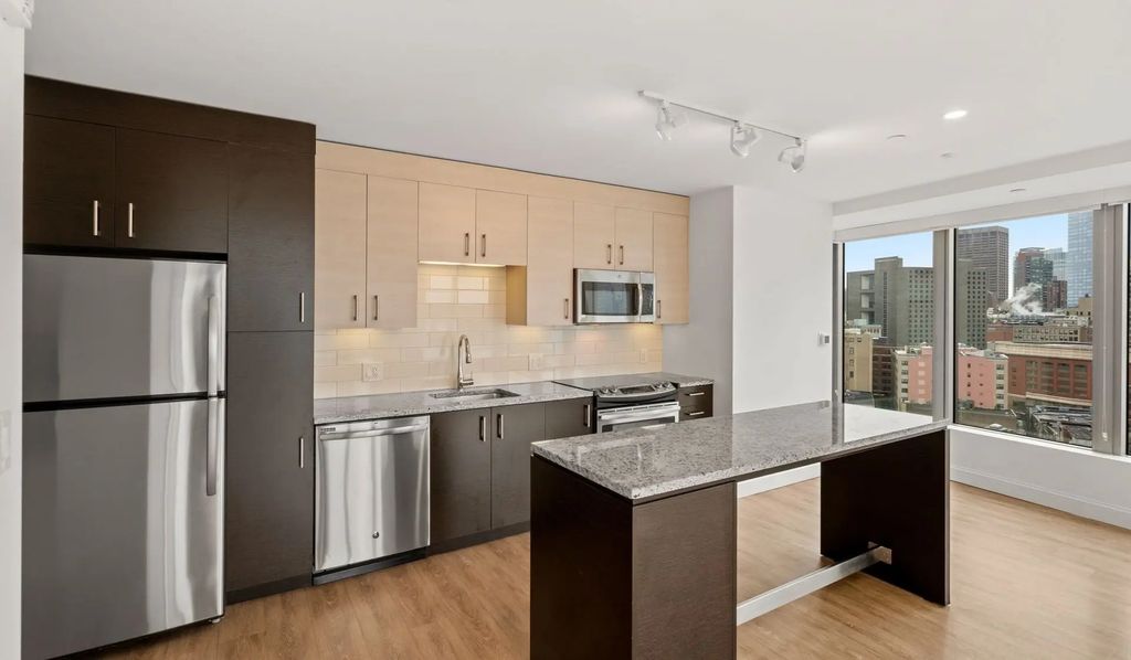 99 Kneeland St #709, Boston