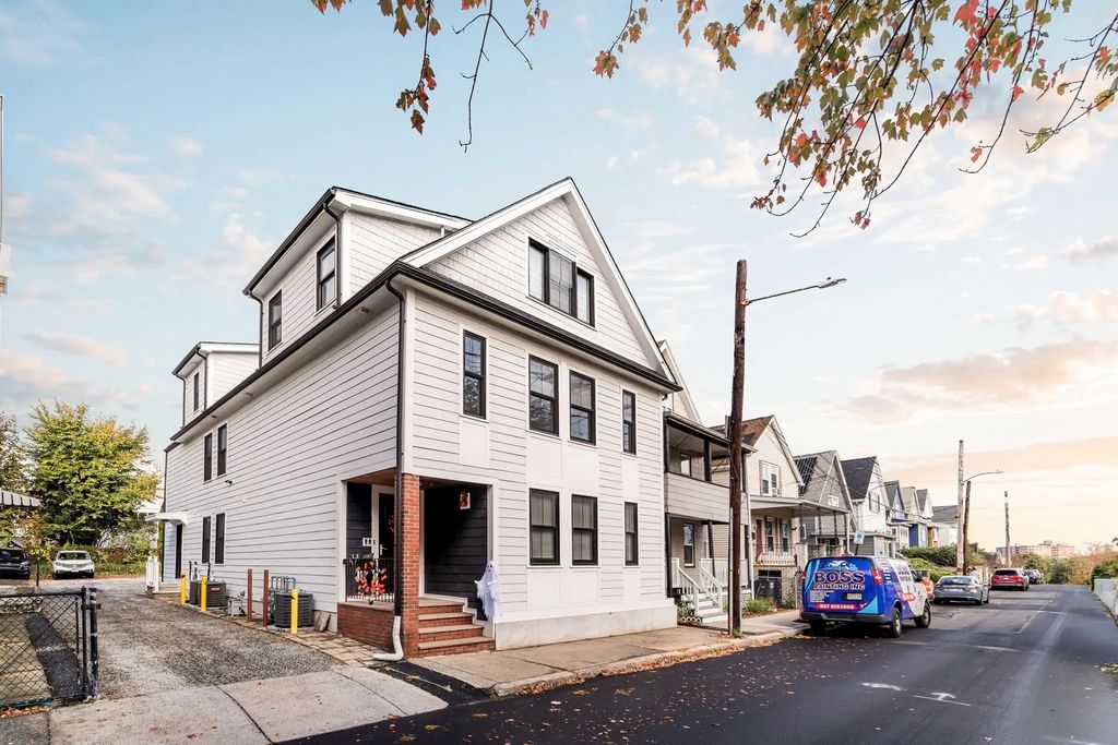 74 Moreland St #2, Somerville