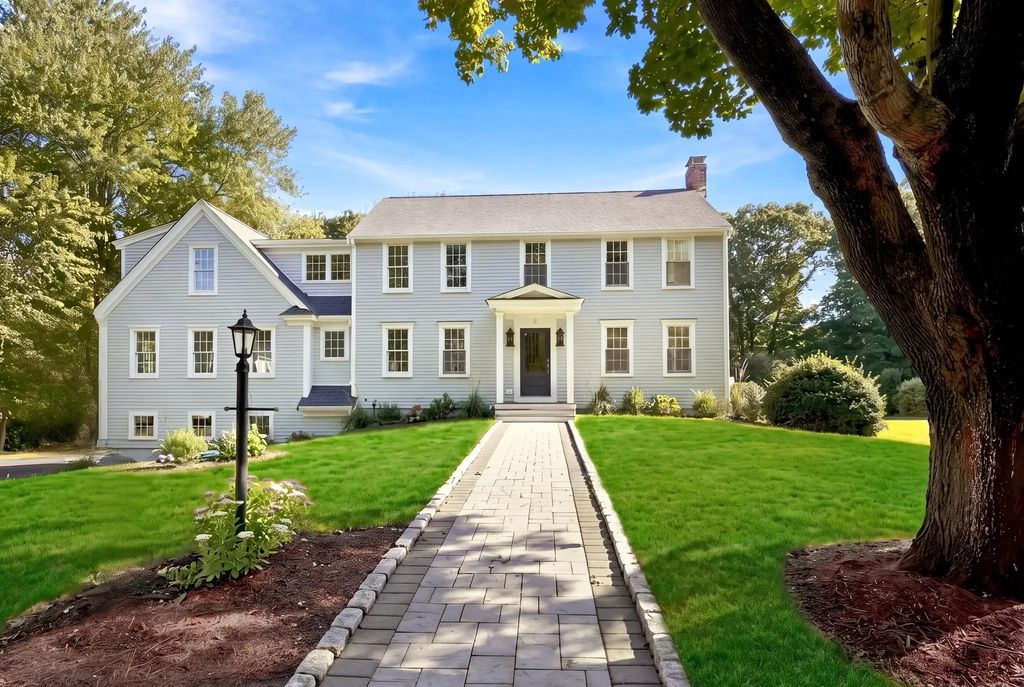 3 Hollyhock Ln., Hingham