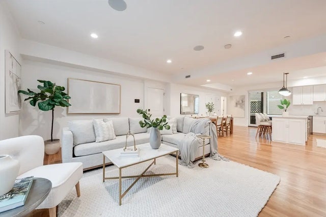 260 Gold St #101, Boston