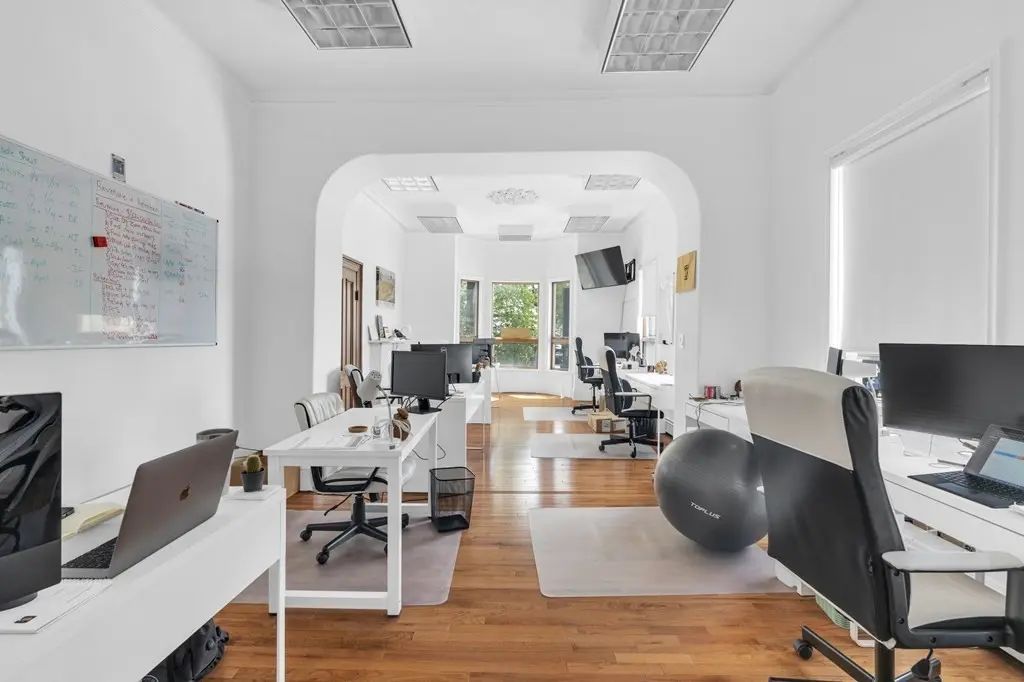 754 E Broadway #66a, Boston