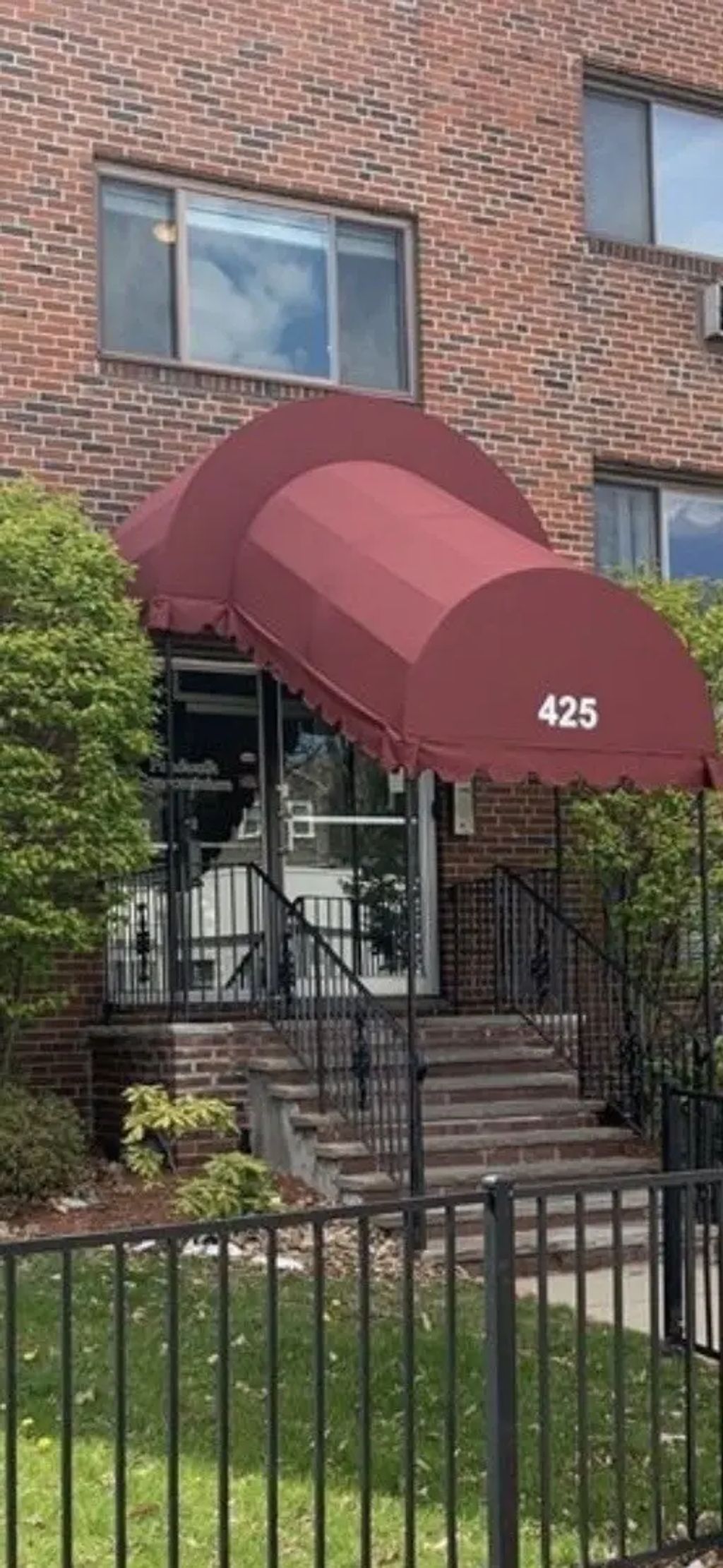 425 S Huntington Ave #1, Boston