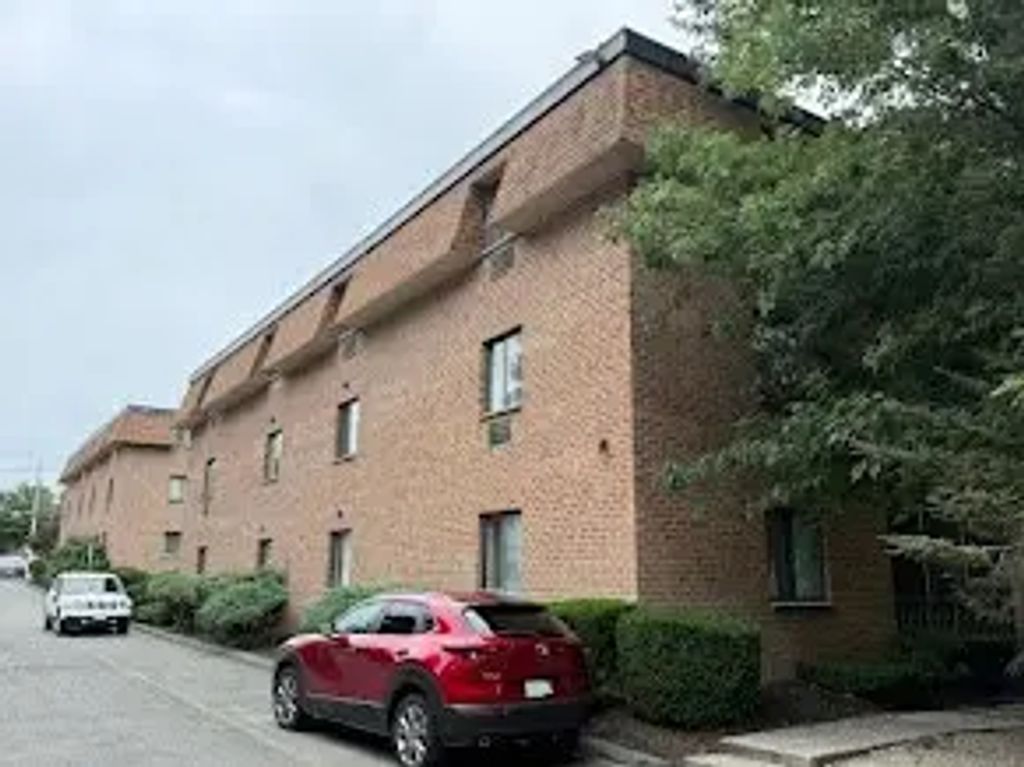 35 Washington St #3, Medford