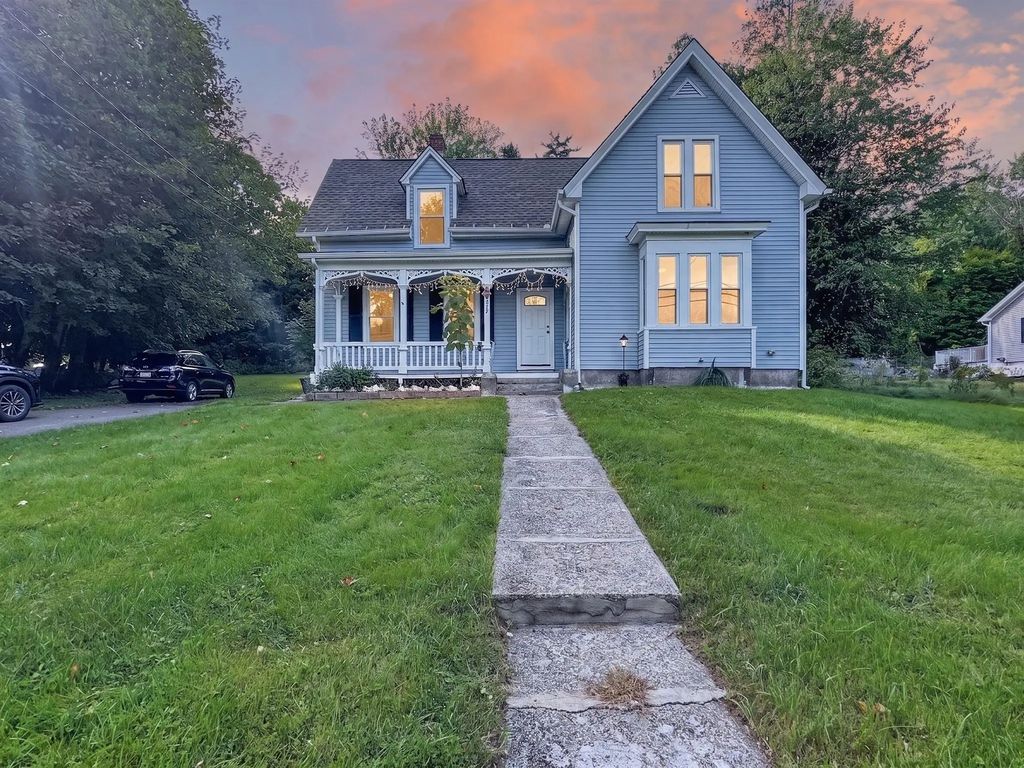 660 Pleasant St, Leicester