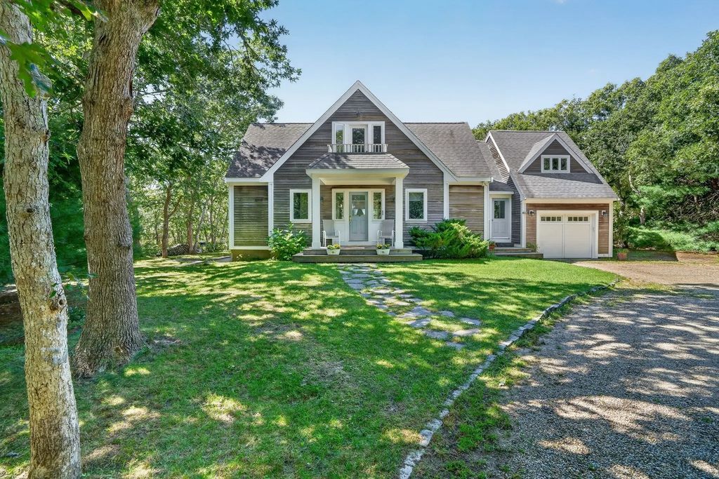 42 Bold Meadow Road, Edgartown