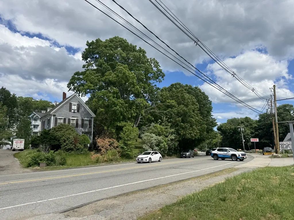 21 Broad St, Merrimac
