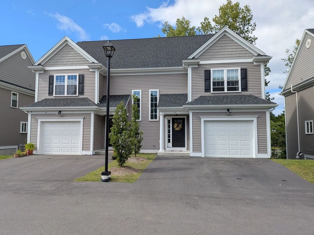 106 Pond St #13, Attleboro