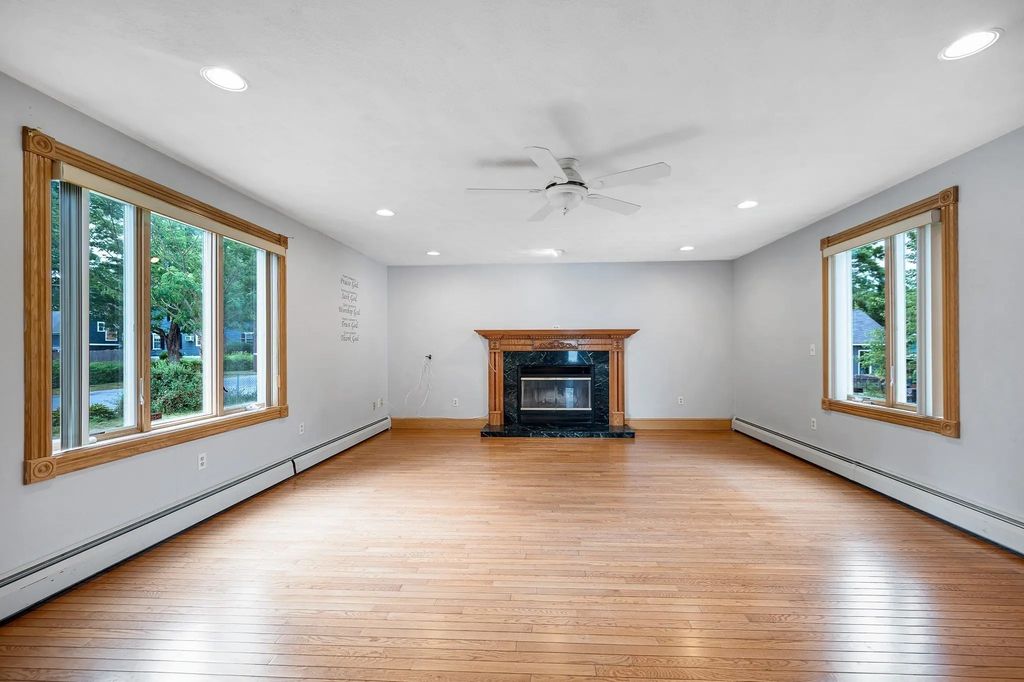 50 Wentworth Avenue, Lowell