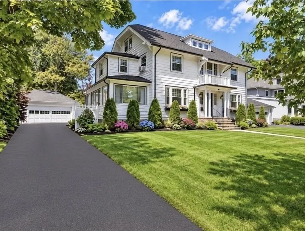 14 Stratford Rd, Melrose