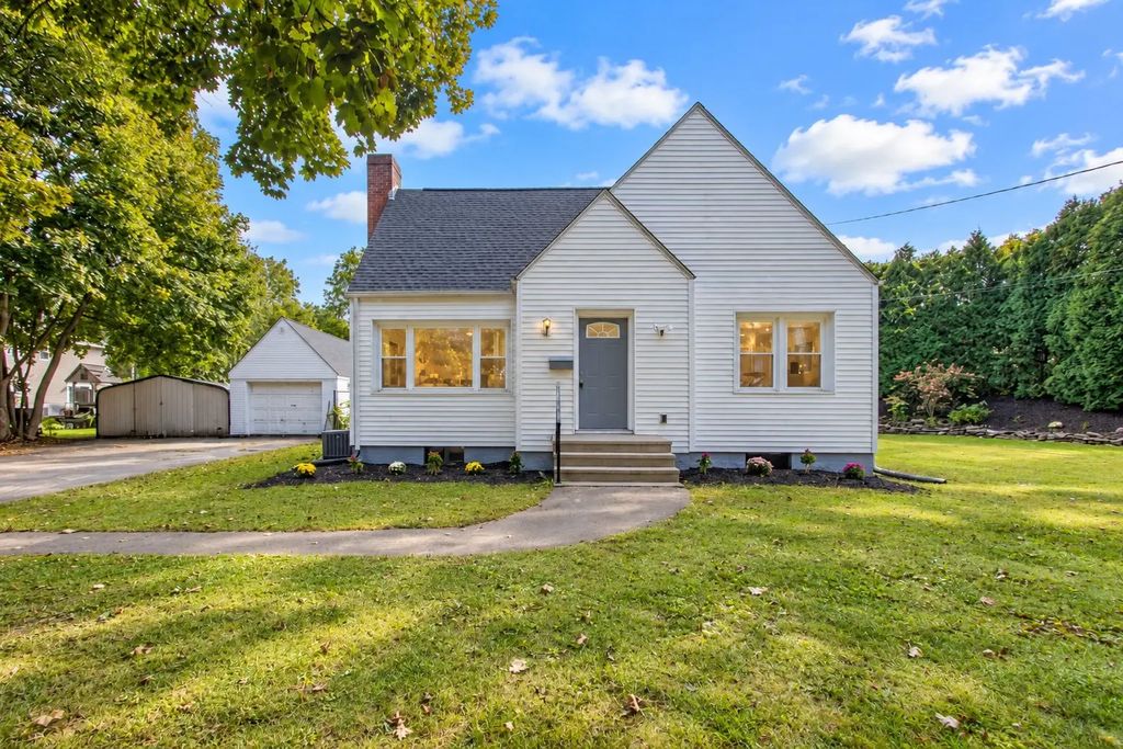 176 Meadow St, Westfield
