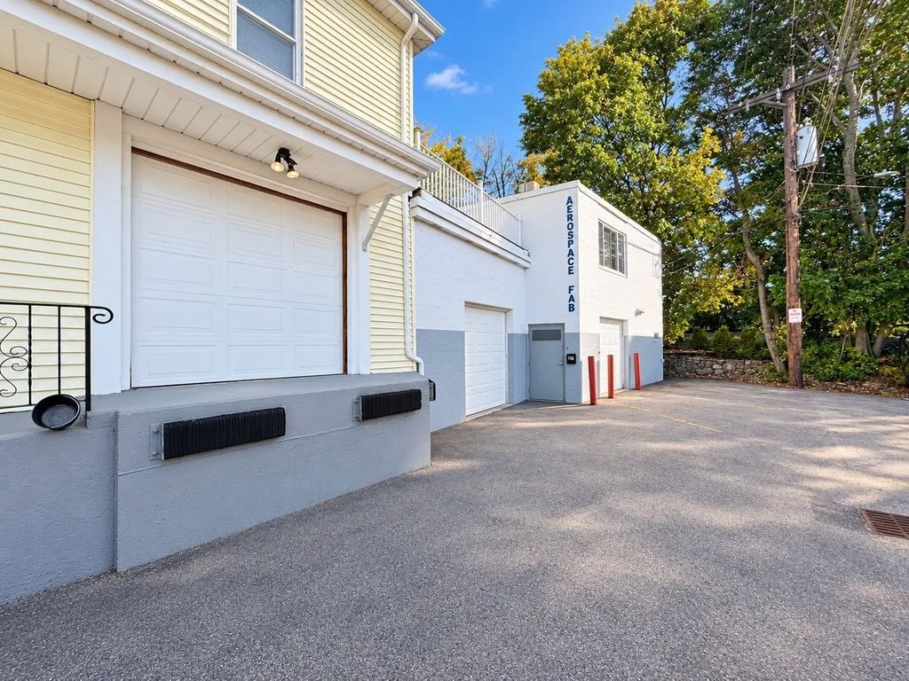 116 Harvard St, Waltham