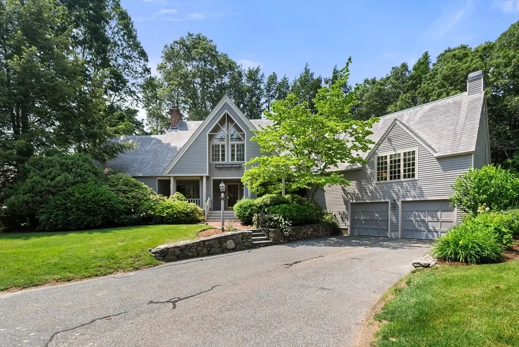 18 Phillips Pond Rd #18, Natick