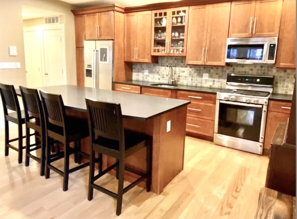 518 East 6th Street #2, Boston