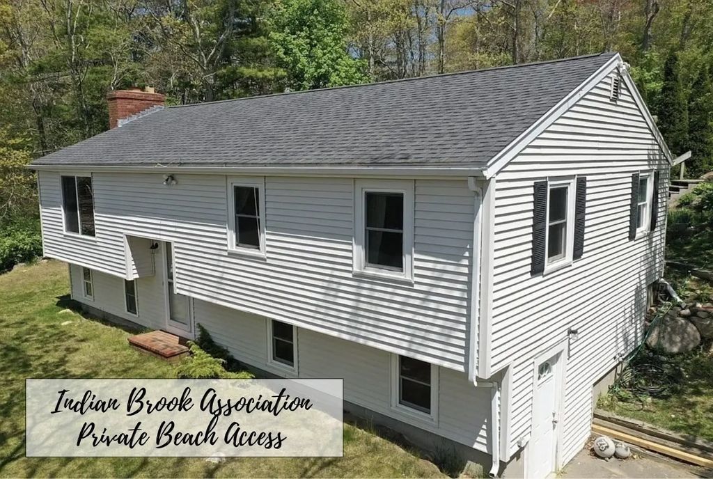 16 Ellisville Dr, Plymouth