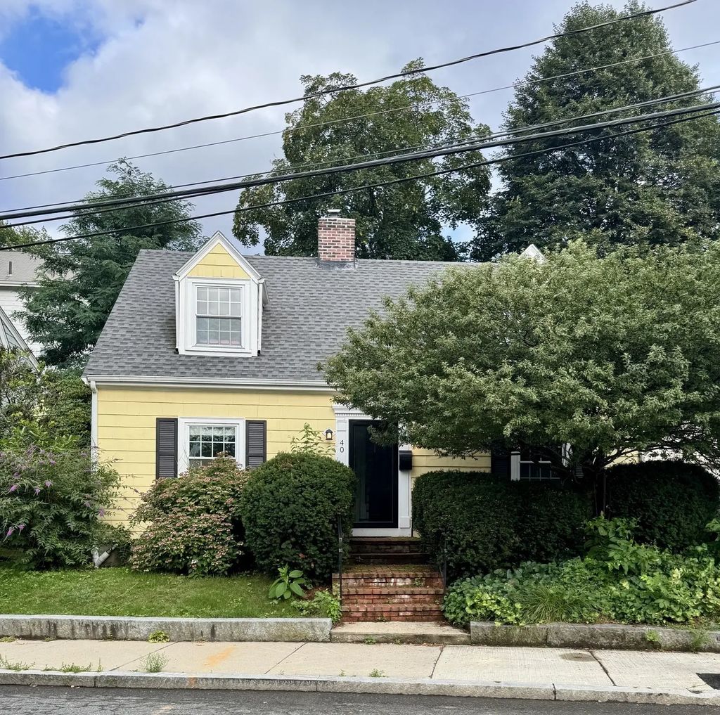 40 Lake Shore Rd #sf, Boston