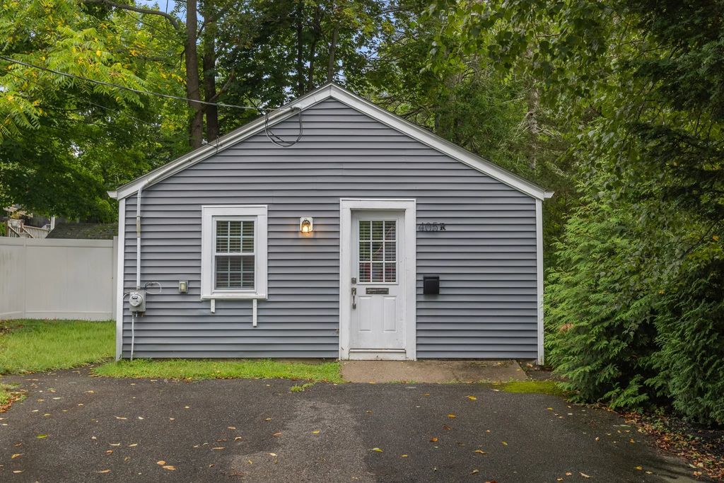 405-r Walnut Street #405r, Stoughton