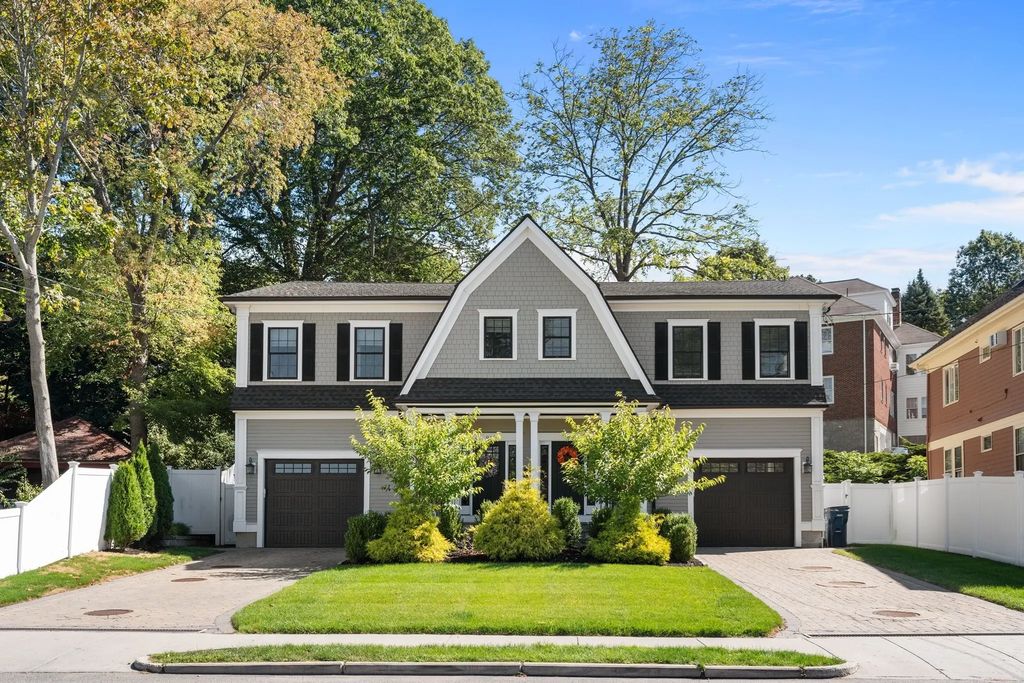 94 East Side Parkway #94, Newton