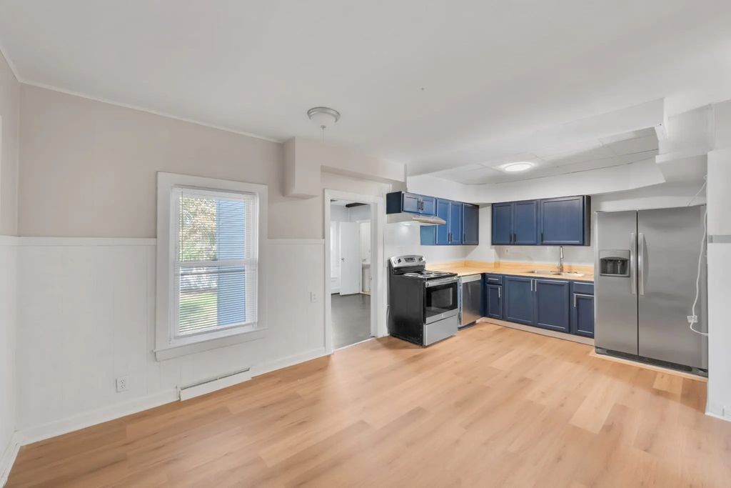 14 Grand St #1, Leominster