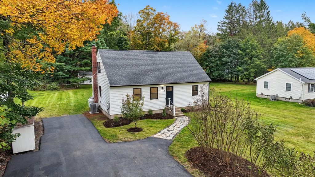 45 Leverett Rd, Amherst