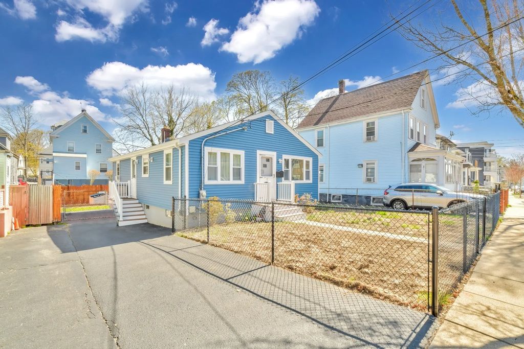 23 Caton St, Boston