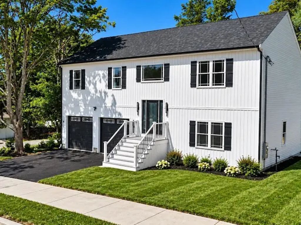 187 Pitman St., New Bedford