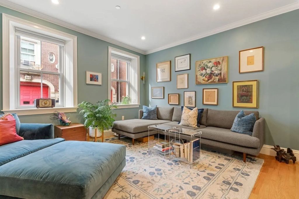 33 Winthrop Street #1, Boston