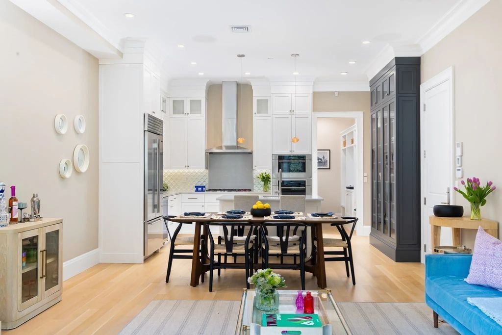131 St Botolph St #1, Boston