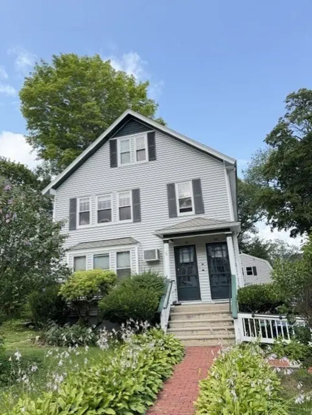 55 Walker St #2, Newton