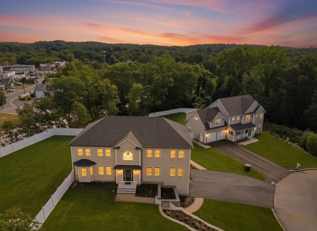 2 Berthold St, Saugus