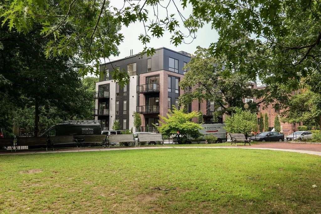 80 Vernon Street #unit 1-a, Brookline