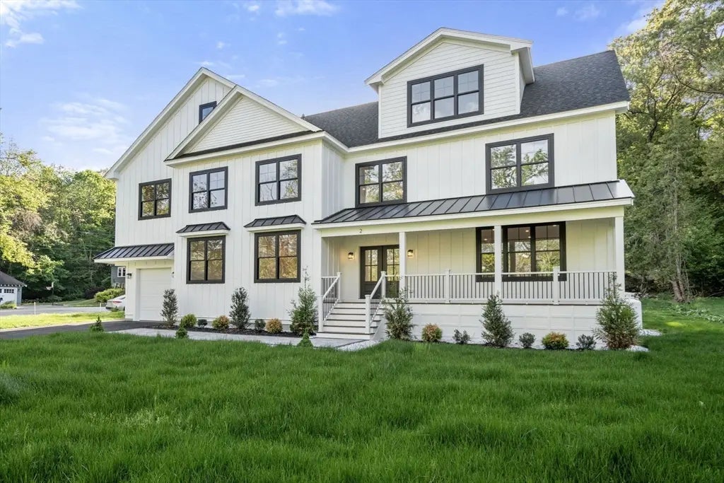 2 Spring Meadow Dr, Southborough