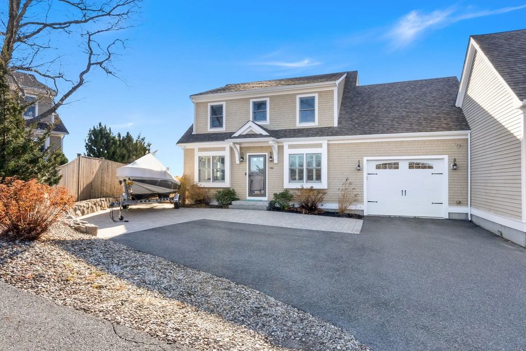 126 Eastern Ave #a, Gloucester