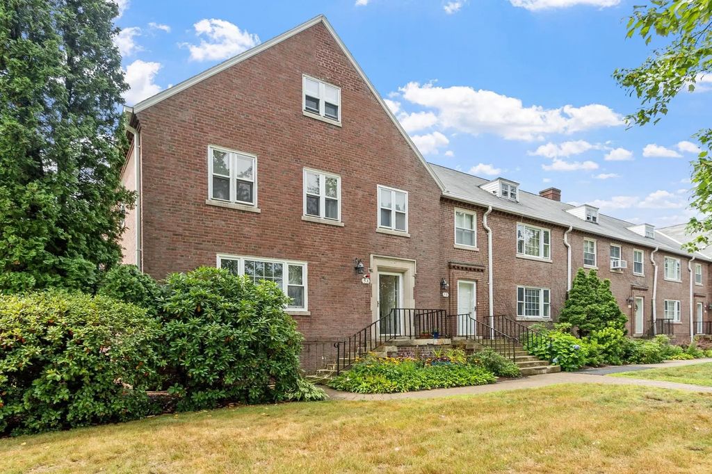 5 Walnut #5a, Harvard