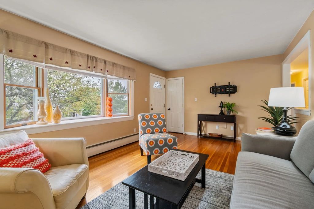 49 Elmwood St, Auburn