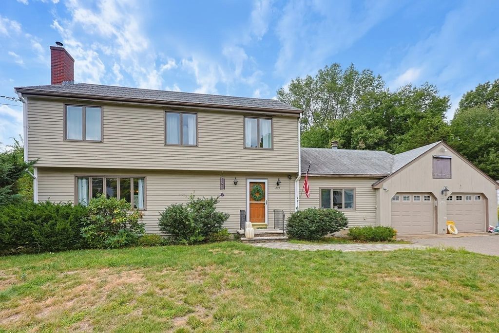 297 Fisher Street, Walpole