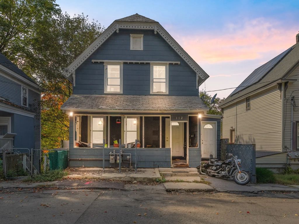 112 Marshall St, Fitchburg