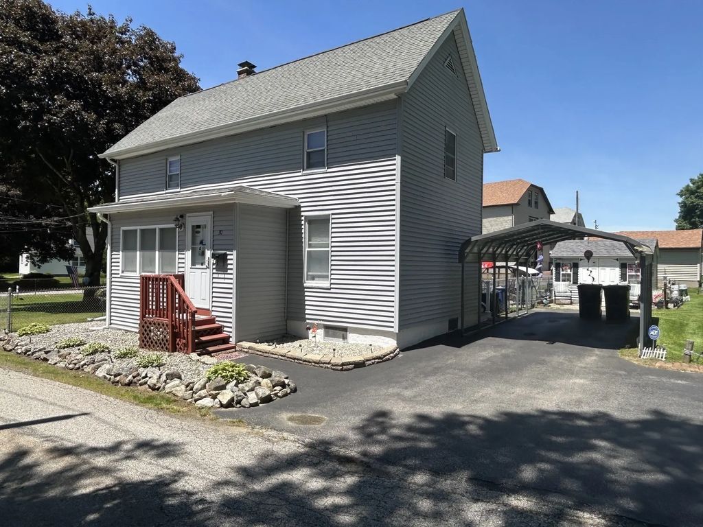 30 Park Rd, Webster