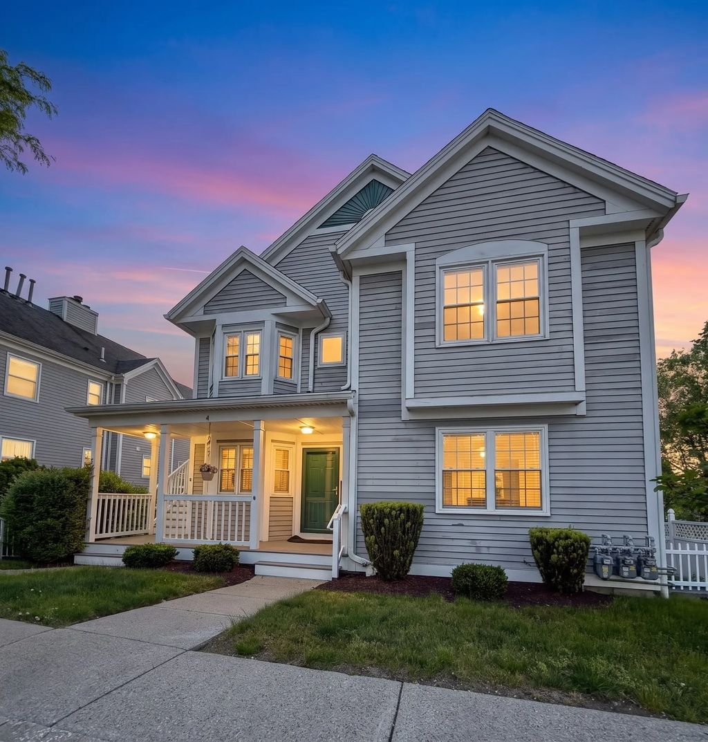 1810 Highland Ave #4a, Fall River