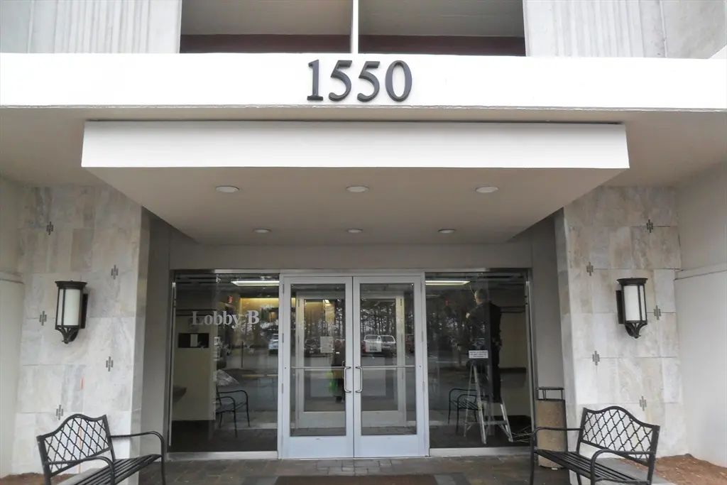 1550 Worcester Rd #528, Framingham