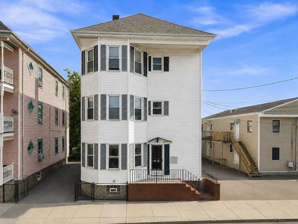 320 Davis Street, New Bedford