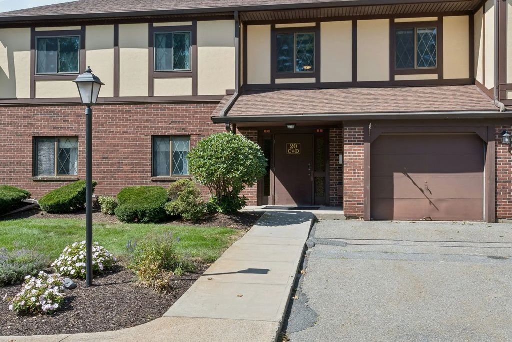 20 Rainbow Pond Drive #c2, Walpole