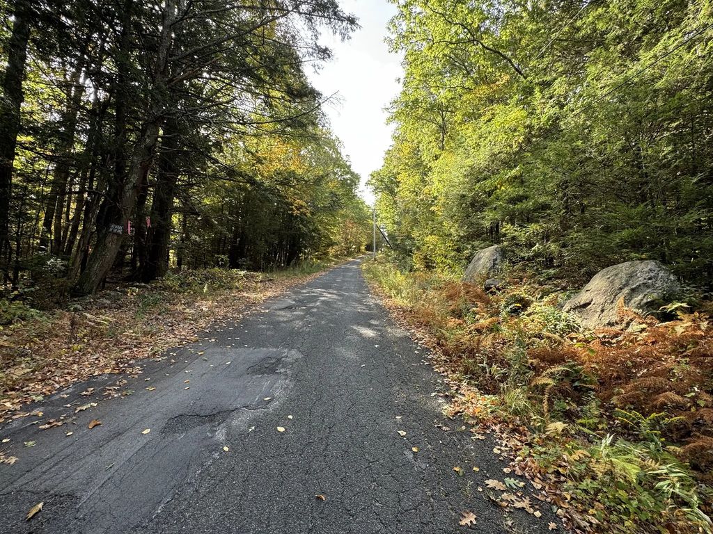 29, 31, 33 Ladd Rd, Sturbridge