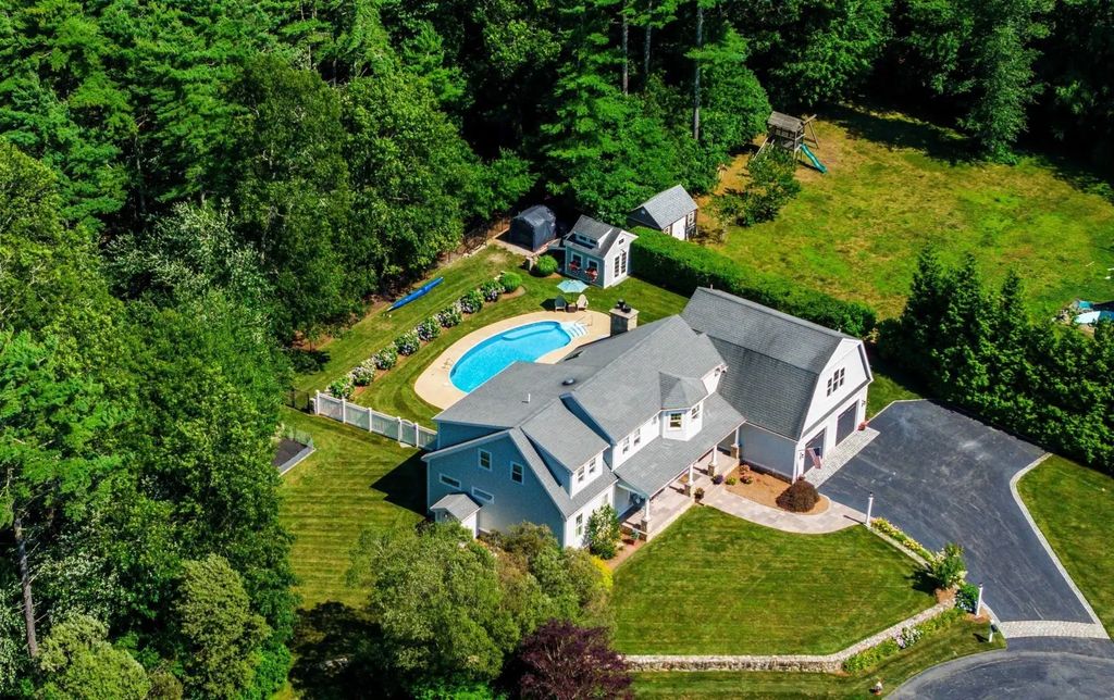 8 Park Place, Mattapoisett