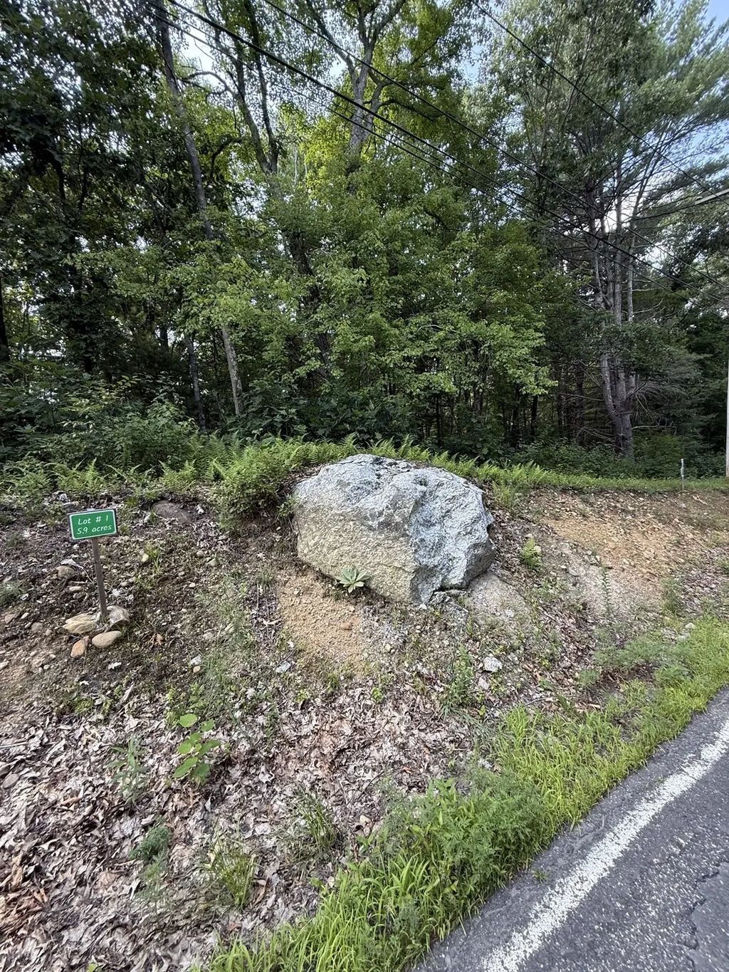 291 Warren Rd, Brimfield