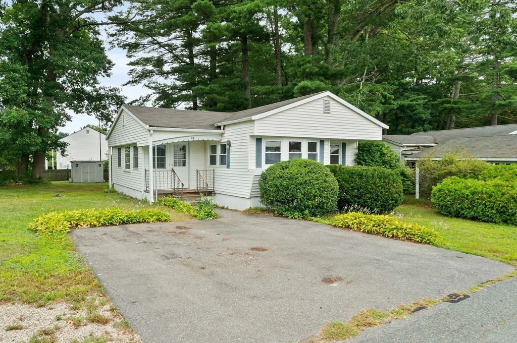 31 Beechwood Road, Halifax